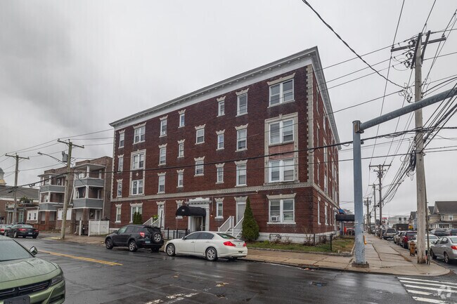 Photo - 1599 Fairfield Ave