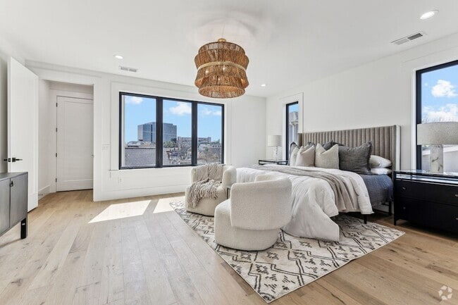 Building Photo - 3135 Parthenon Ave Unit A Rental