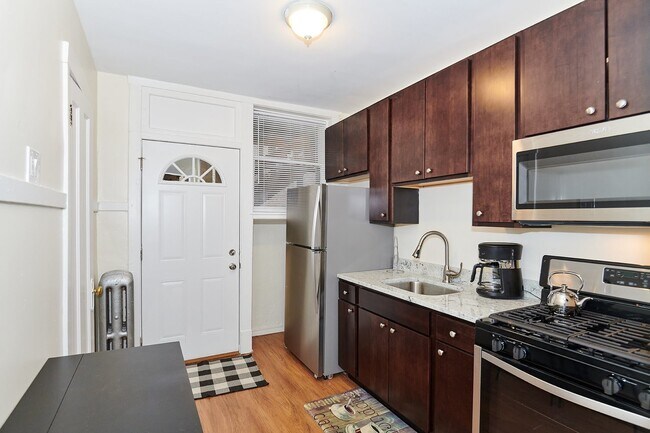 Photo - 2536 W Thorndale Ave Unit 1