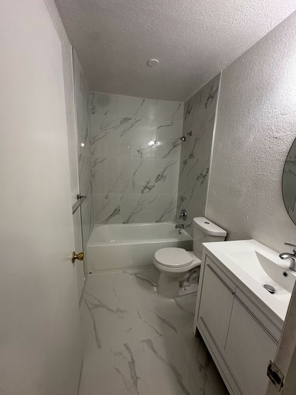 Photo - 829 NW 46th Ave