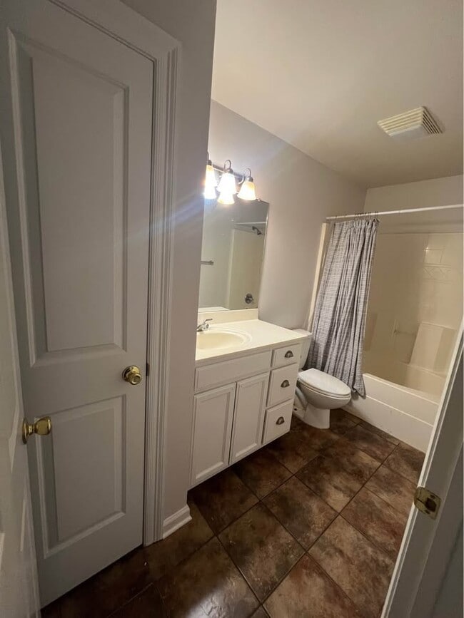 Photo - 14258 Woodlands Dr