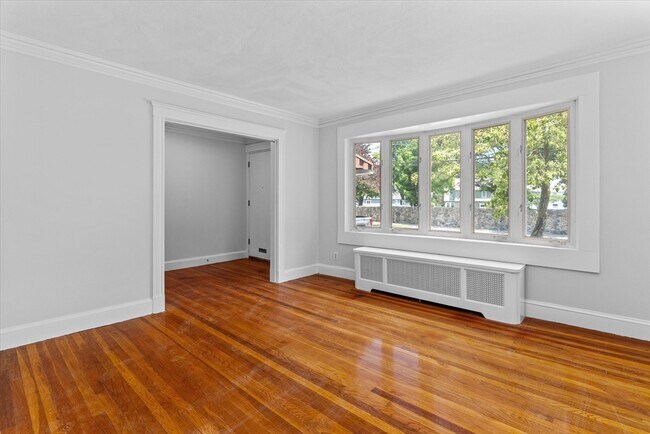 Photo - 2179 Centre St Unit 1