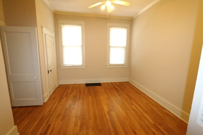 Photo - 1860/1862 Court Avenue Unit 1860
