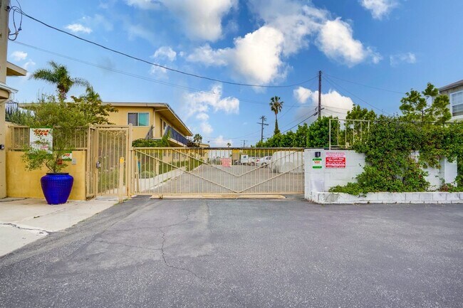 Photo - 3528 W Adams Blvd Unidad 22