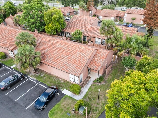 Photo - 652 St Johns Ct Unit 652