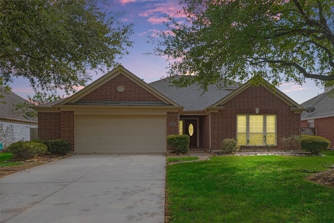 Photo - 16715 Red Falls Cir House