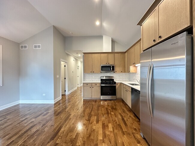 Photo - 547 N Springfield Ave Unidad HFS