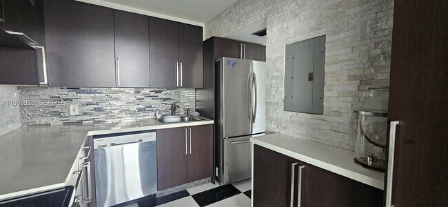 Photo - 2025 NE 164th St Unit 914