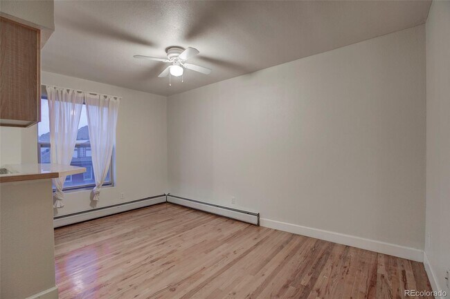 Photo - 1629 N Clarkson St