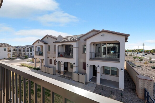 Brand New luxurious Model Home in Warner M... - Brand New luxurious Model Home in Warner M...