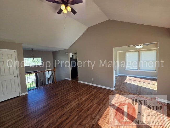 Photo - Spacious 3 bedroom/ 2.5 bath with a finished basement!!