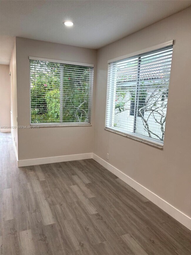 Photo - 1528 Salerno Cir