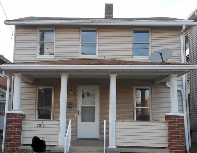 Building Photo - 3 Bdrm 1.5 Bath Home