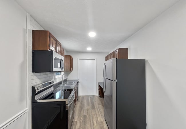 Photo - 717 Cleveland Ave