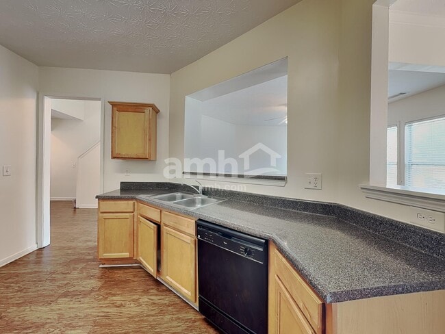 Photo - 4305 Windale Dr NW