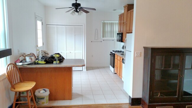 144 Wabash St Unit Second Floor