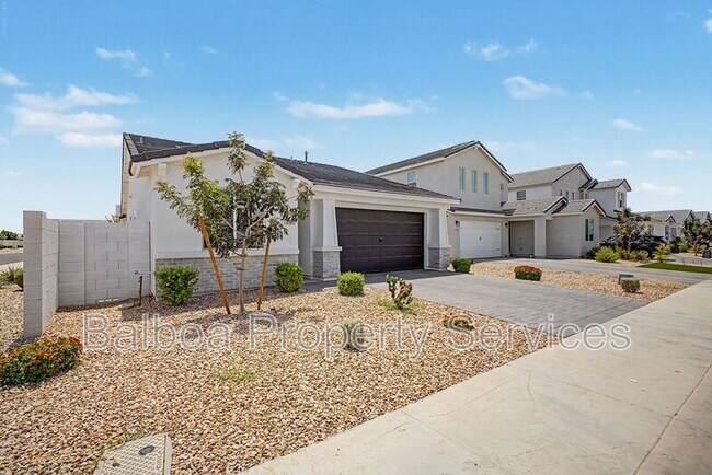 Photo - 295 E Mint Ln