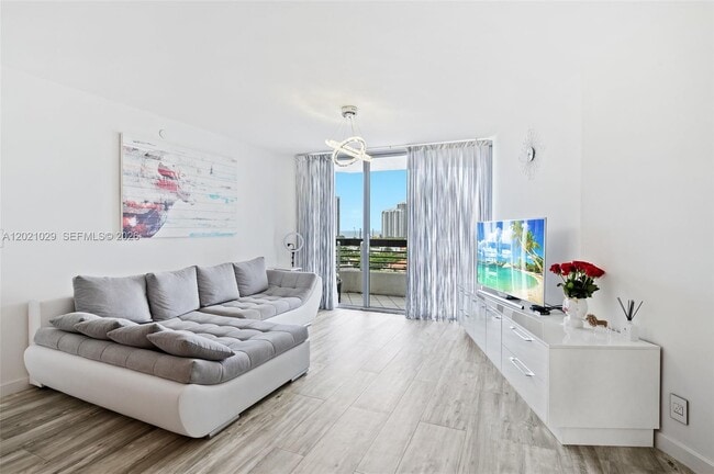 Photo - 19195 Mystic Pointe Dr Unit 1107