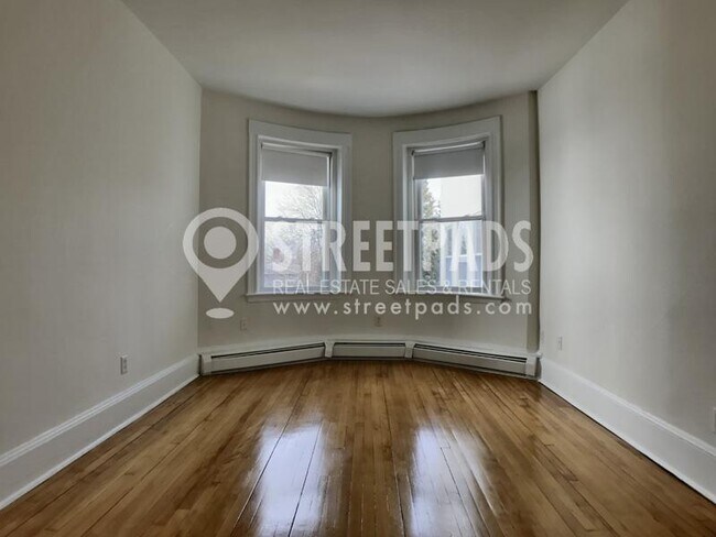 2 bedroom in Brookline MA 02446 - 2 bedroom in Brookline MA 02446 Condo