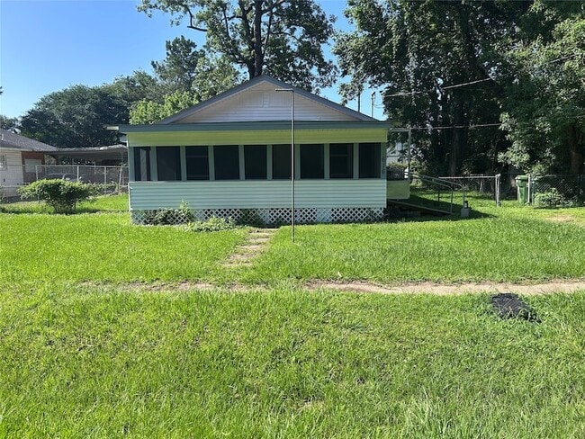 Photo - 616 E Boothe St
