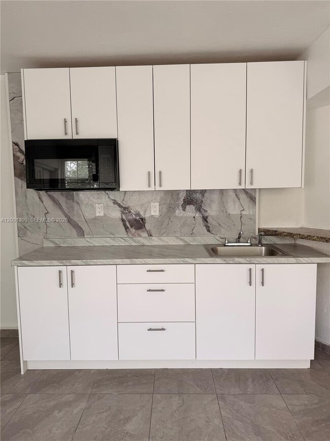 Photo - 6613 Evergreen Dr Unit B