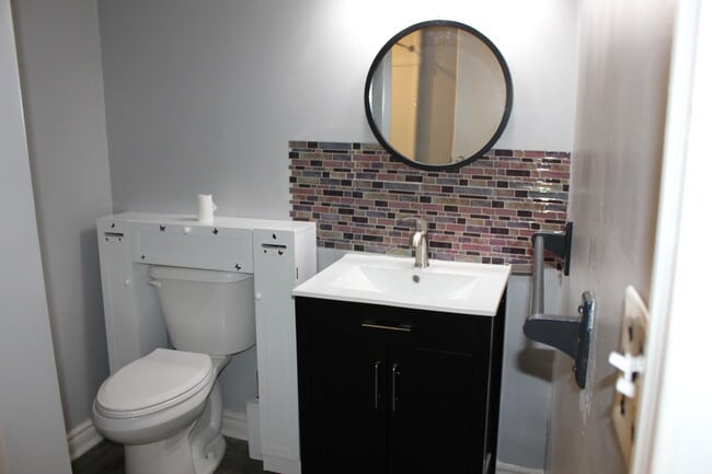 Salle de bain/Grande, Douche - 10 Calcott Crt Unité 2 Lower Level