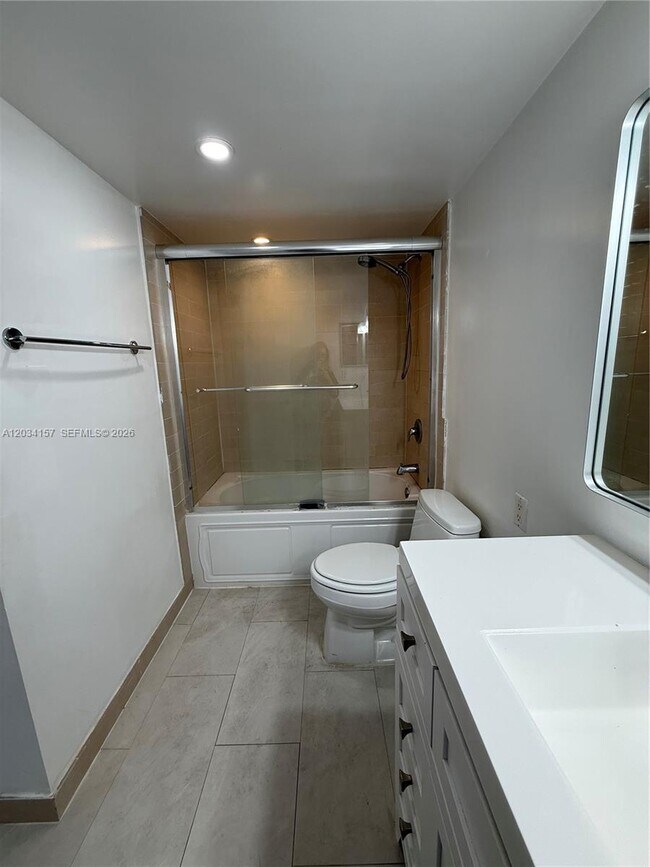 Photo - 1688 West Ave Unidad 706
