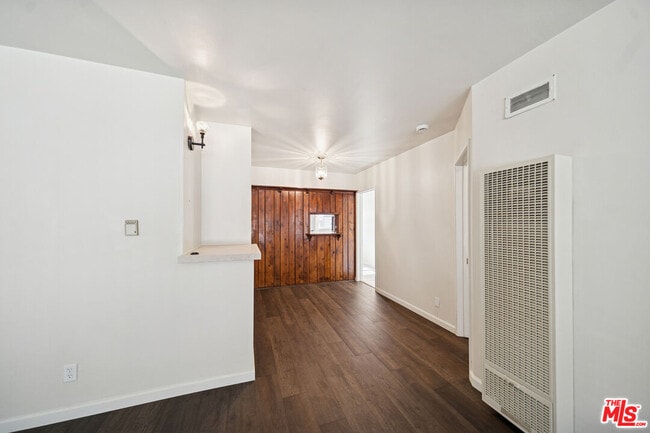 Photo - 5319 Vantage Ave Unidad 5