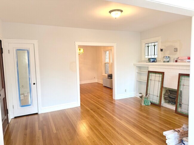 Photo - 4819 W Addison St Unidad 1