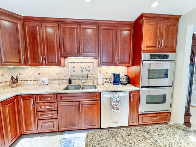 Photo - 4514 4th Rd N