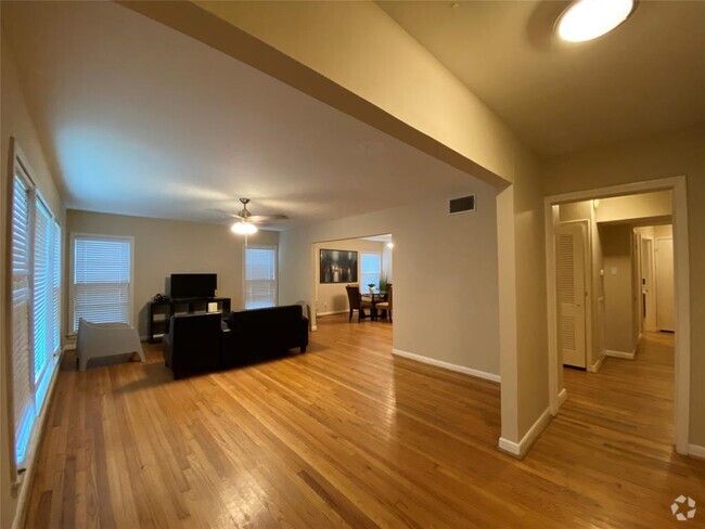 Building Photo - 2007 Sheridan St Rental