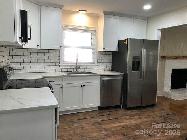 Photo - 4820 Amity Pl