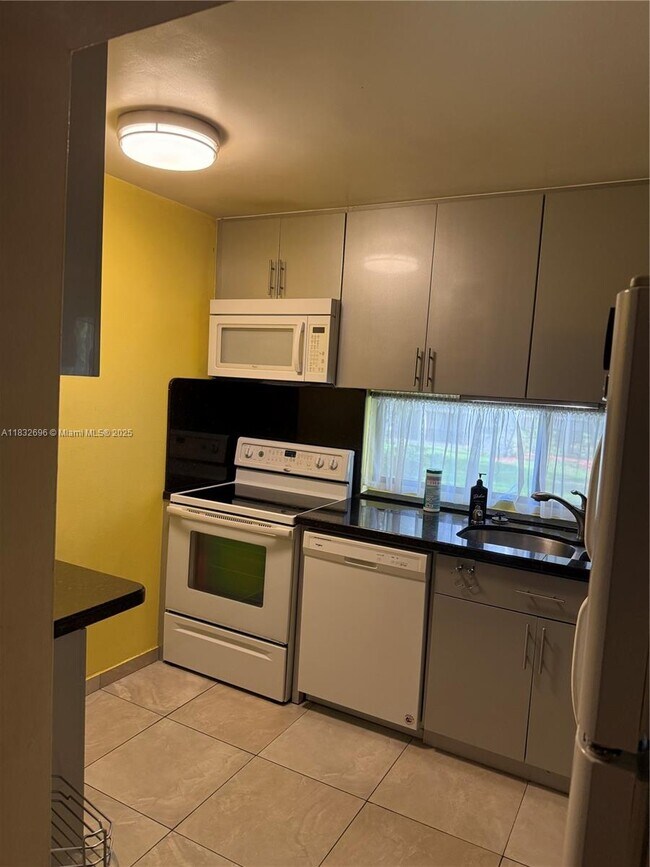 Photo - 17021 N Bay Rd Unit 222