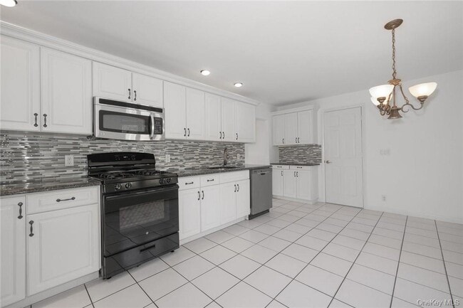 Photo - 28 School St