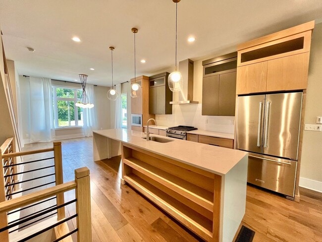 Photo - LUXURY Rooftop Terrace Townhome