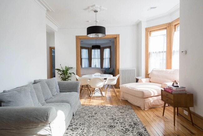 Building Photo - 1901 Palisade Ave Unit 2