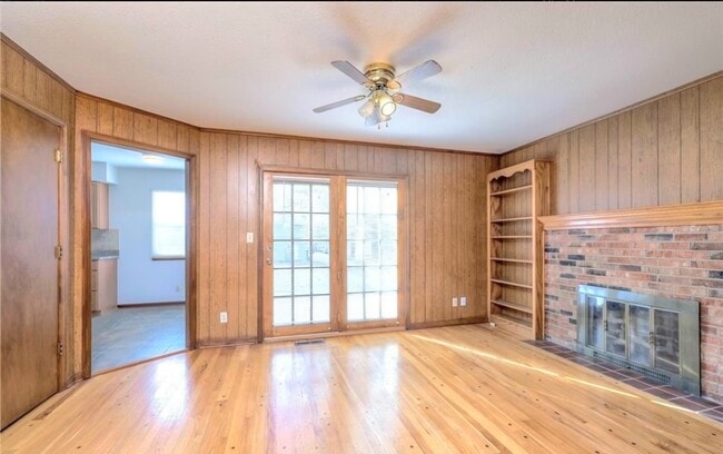 Photo - 3509 NE 67th Ter