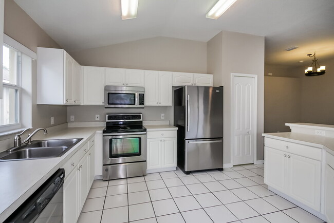 Photo - 9801 Laurel Ledge Dr