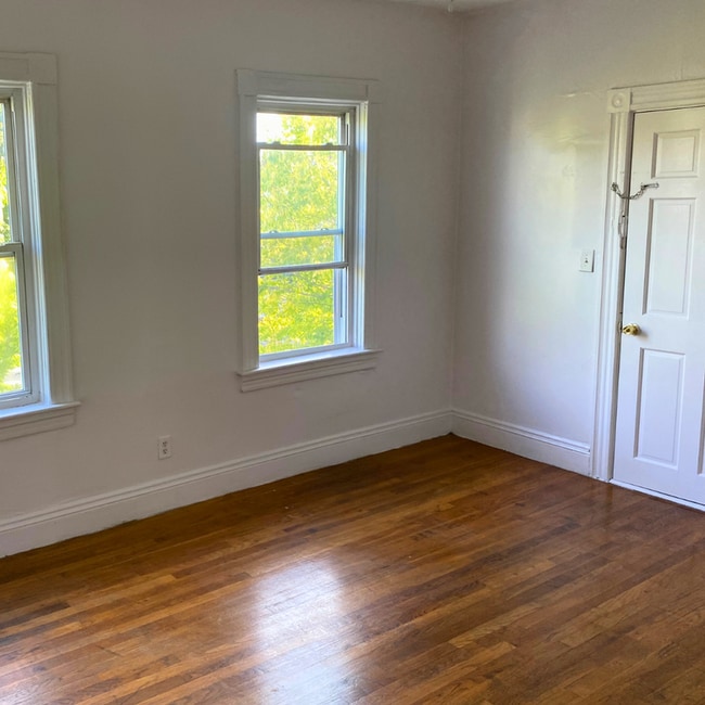 109 Mitchell St Unit 3