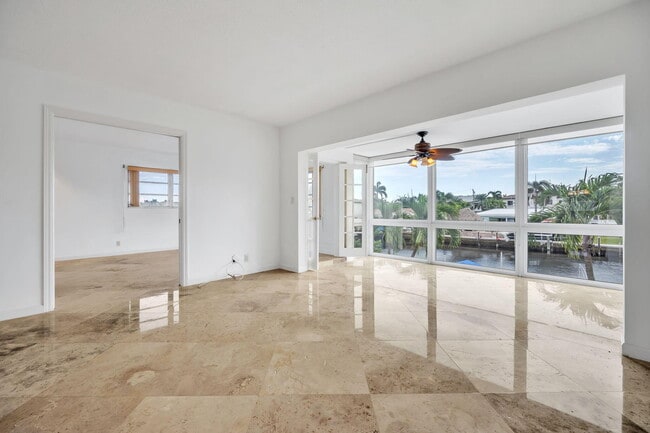 Photo - 2400 NE 36th St Unit 7