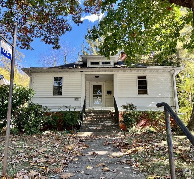 Building Photo - 82 Hanover St Rental