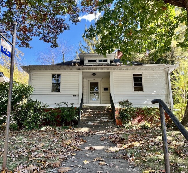 Photo - 82 Hanover St House