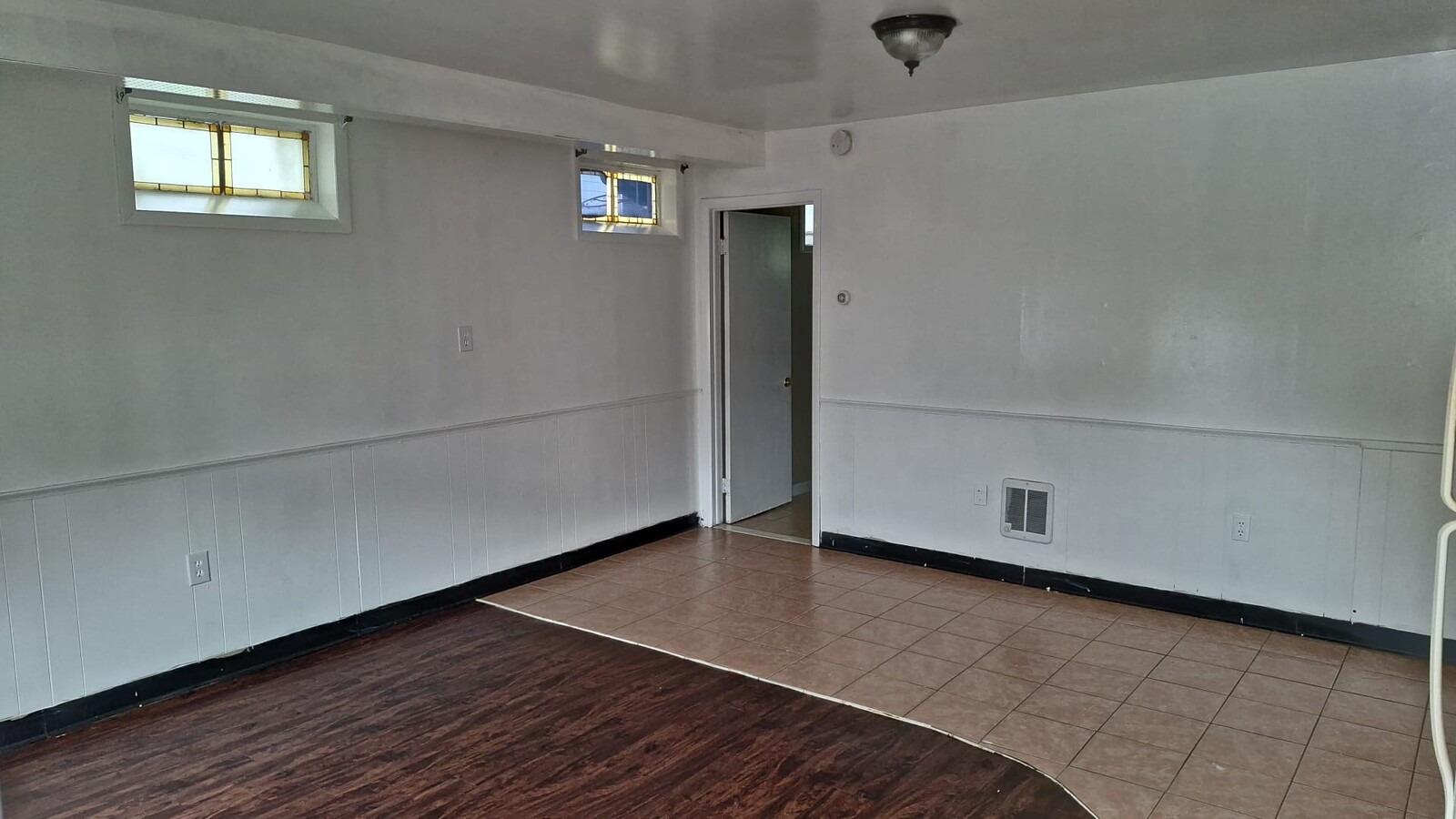 Bedroom - 733 W 5th St Apartment Unit 733 W 5th St