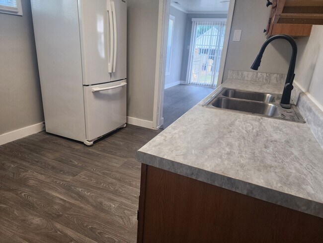 Photo - 136 Banneker Dr