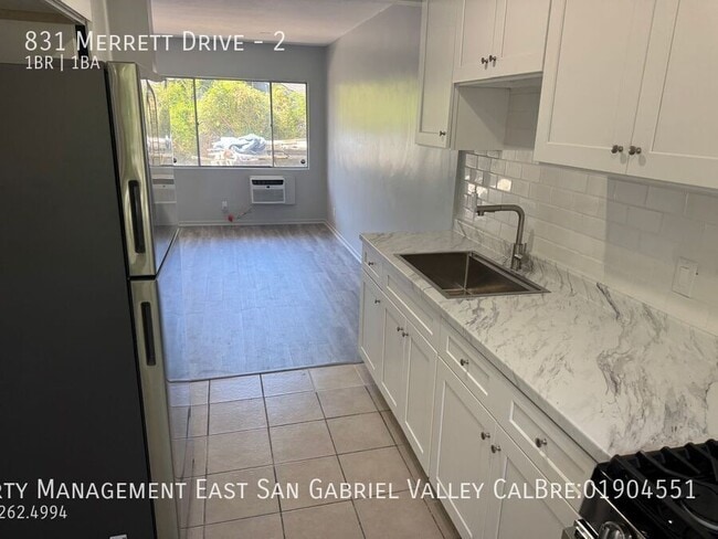 Photo - 831 Merrett Dr Unidad 2