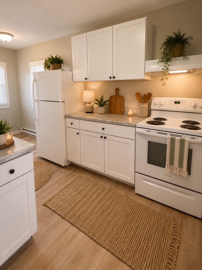 Building Photo - 1516 1/2 W Jackson St - Walk to Ball State & The Village – Freshly Updated 1 Bedroom Available Now! Unit 1516 1/2