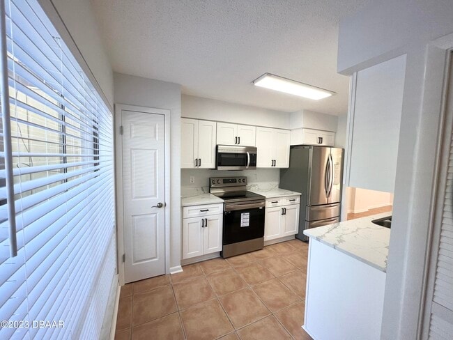 Photo - 9 Lakewood Park