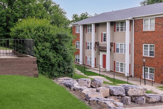Candlewyck Park Apartments