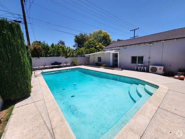 Building Photo - 1332 Winchester Ave Unit A Rental