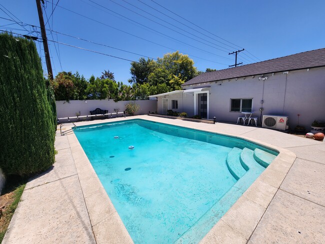 Building Photo - 1332 Winchester Ave Unit A Rental